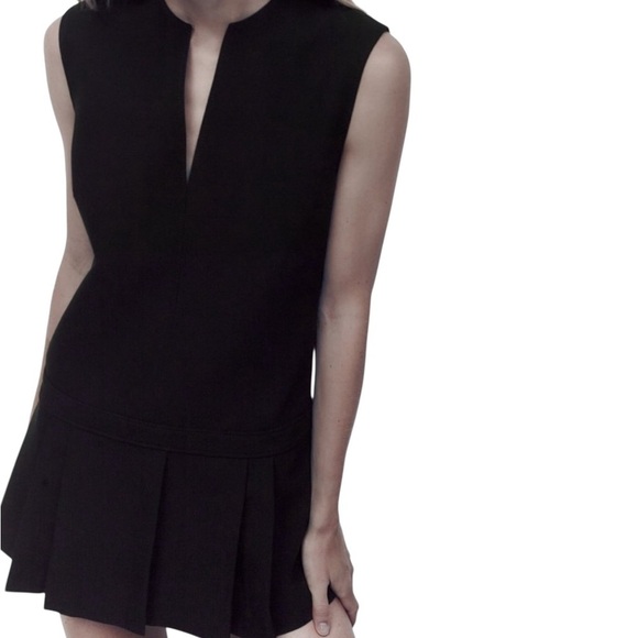 Zara Elegant Black mini sleeveless v neck Dress boxed pleat hem size small - Picture 2 of 12